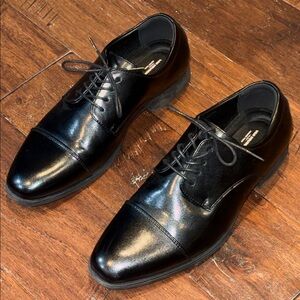 Size 7M VAN HEUSEN Men’s Dress Shoes